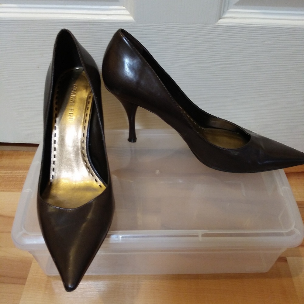 Shoes - Picture 3 of 3